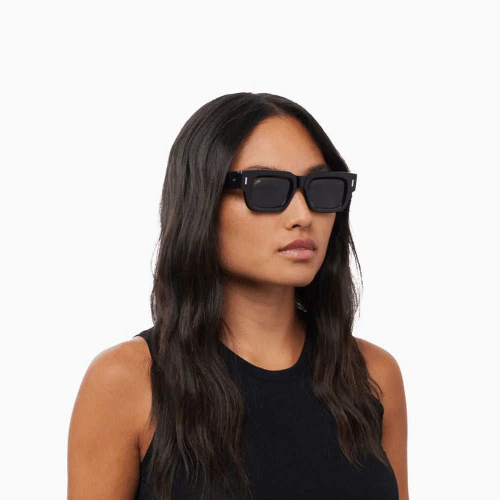 Akila ARES Sunglass 2125 01 01 Akila